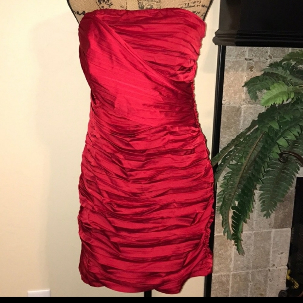 Strapless Red Express sexy dress!!